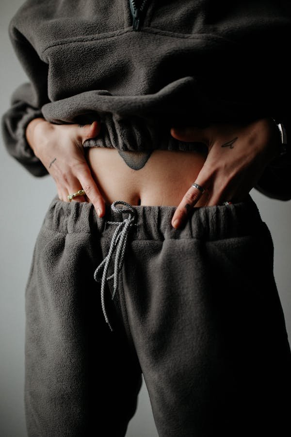 Pantalon d'intérieur femme : élégance et douceur à la maison